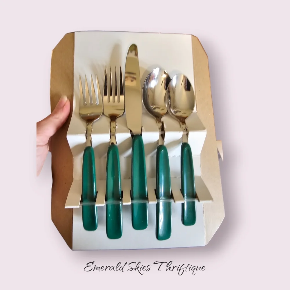 Vintage Oneida color trends silverware new.